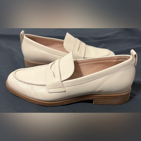 Cole Haan Grand 360 Cream Preppy Quiet Luxury Penny Loafers Ivory Slip-On Flats - Picture 5 of 9